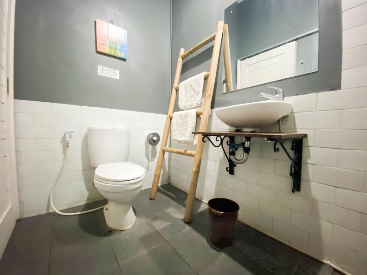 Hinggil Homestay Syariah Malioboro Yogya Mitra Reddoorz يوغياكارتا المظهر الخارجي الصورة