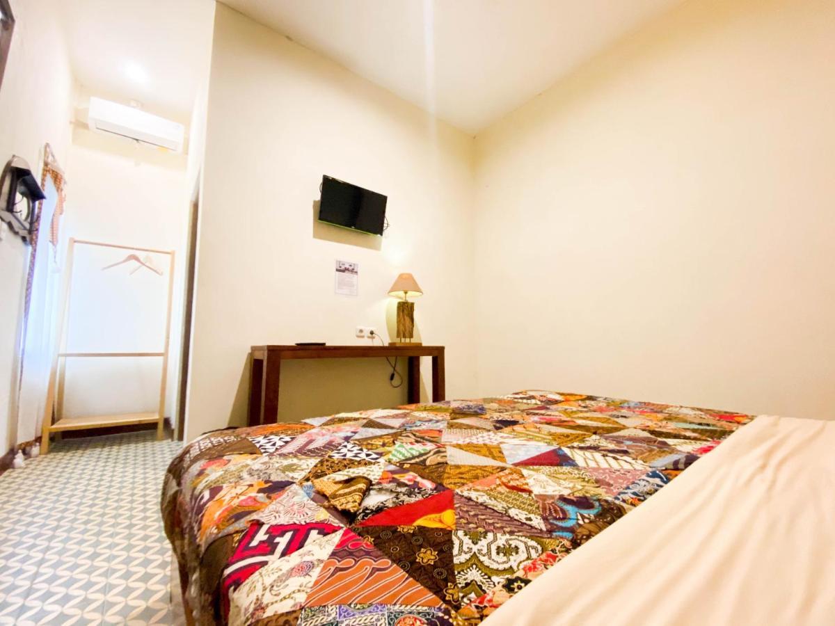 Hinggil Homestay Syariah Malioboro Yogya Mitra Reddoorz يوغياكارتا المظهر الخارجي الصورة