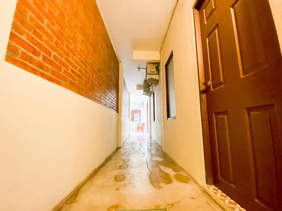 Hinggil Homestay Syariah Malioboro Yogya Mitra Reddoorz يوغياكارتا المظهر الخارجي الصورة